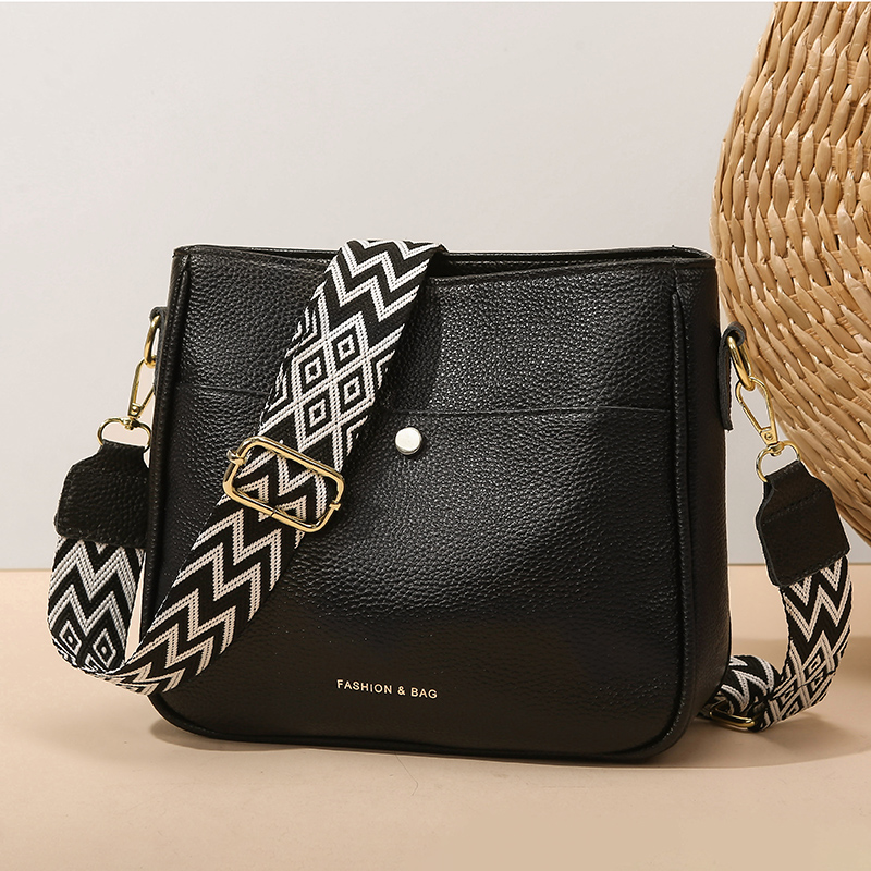 Women'S Bags Jacquemus - 100% 牛革ブランドショルダーバッグ大容量高級デザイナーハンドバッグ女性ハンドバッグレザーシングルショルダーストラドルバッグ