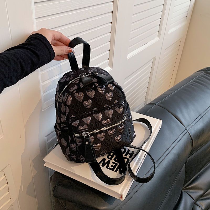 女性のための愛の刺embroideryが付いたミニバックパッ - Mini Backpack Women のレビューと価格